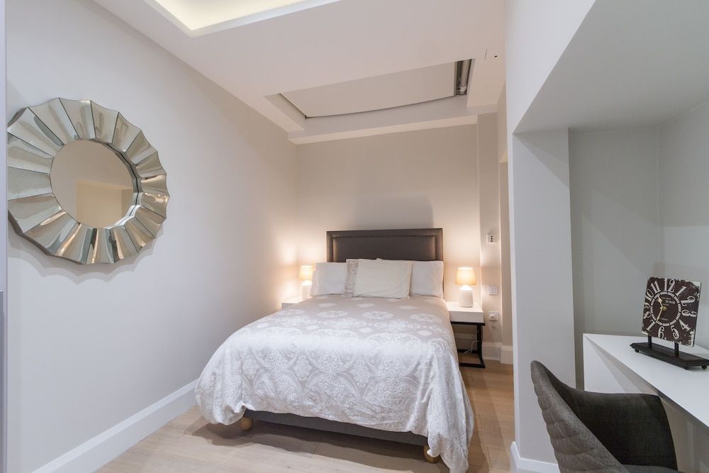 undefined 2 Palace Gardens 7