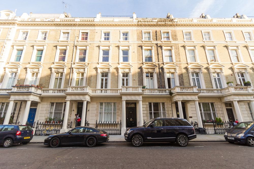 undefined 2 Palace Gardens 2