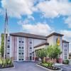 Super 8 by Wyndham Mount Laurel