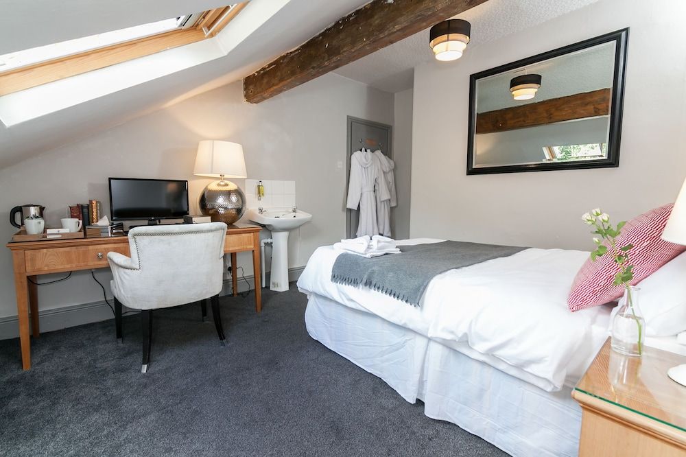 Townhouse No 12 Deluxe Double Room, 1 Double Bed, Shared Bathroom