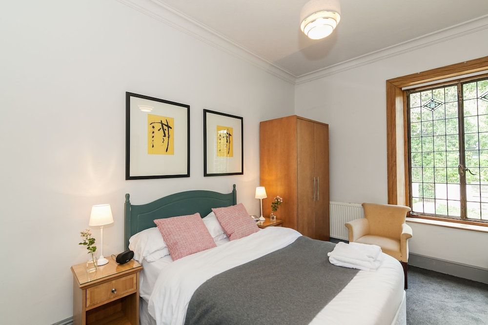 Townhouse No 12 Deluxe Double Room, 1 Double Bed, Shared Bathroom 4
