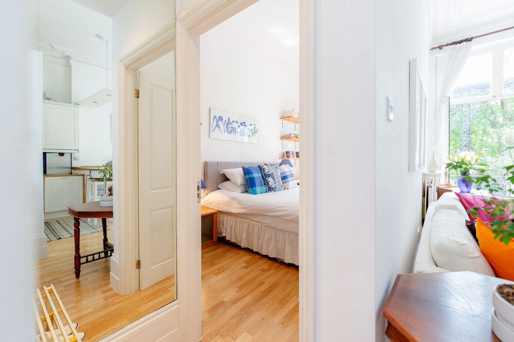 Philbeach Balcony- 2bed flat in Earls Ct Apartment, 2 Bedrooms, Balcony 21