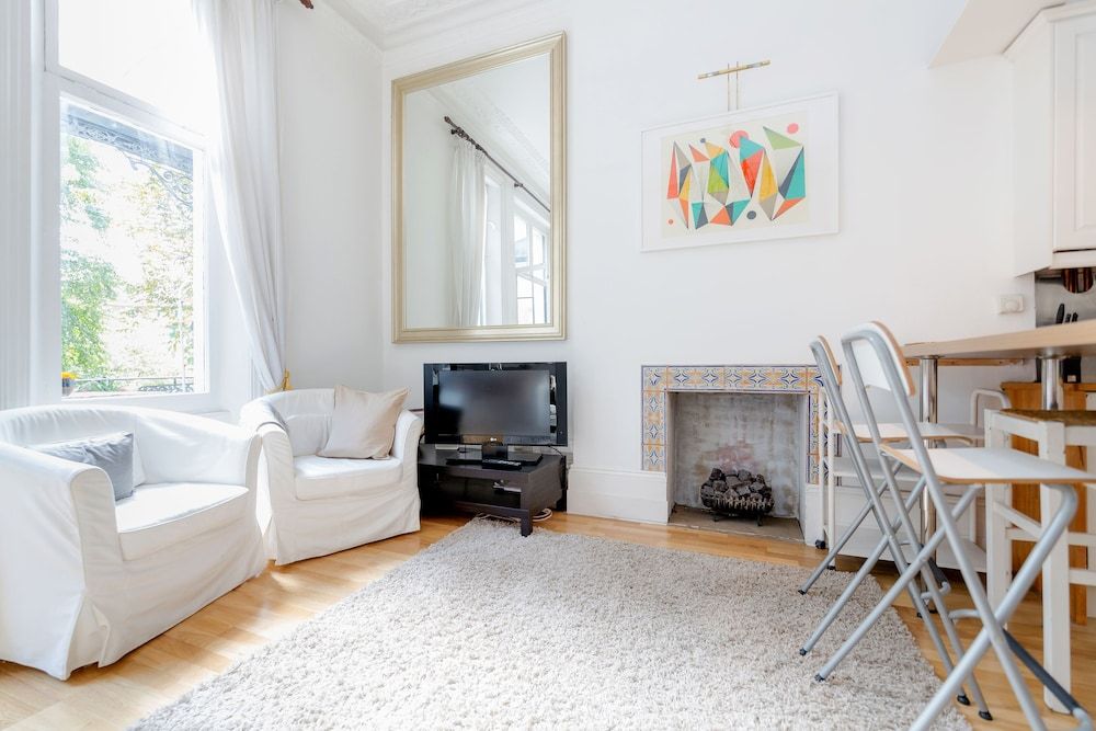 Philbeach Balcony- 2bed flat in Earls Ct Apartment, 2 Bedrooms, Balcony 13