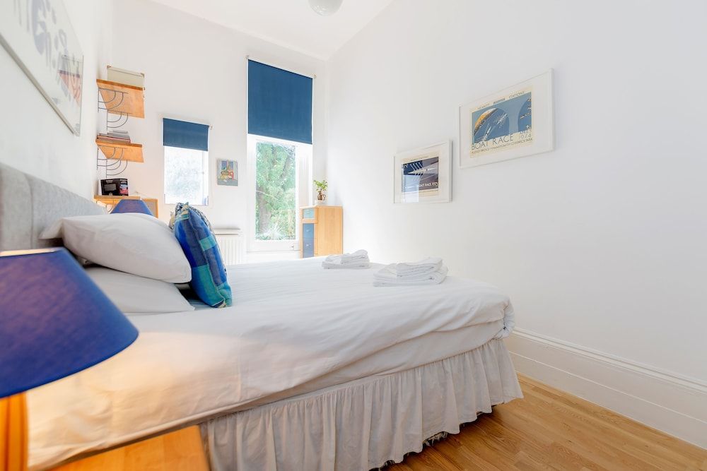 undefined Philbeach Balcony- 2bed flat in Earls Ct 8