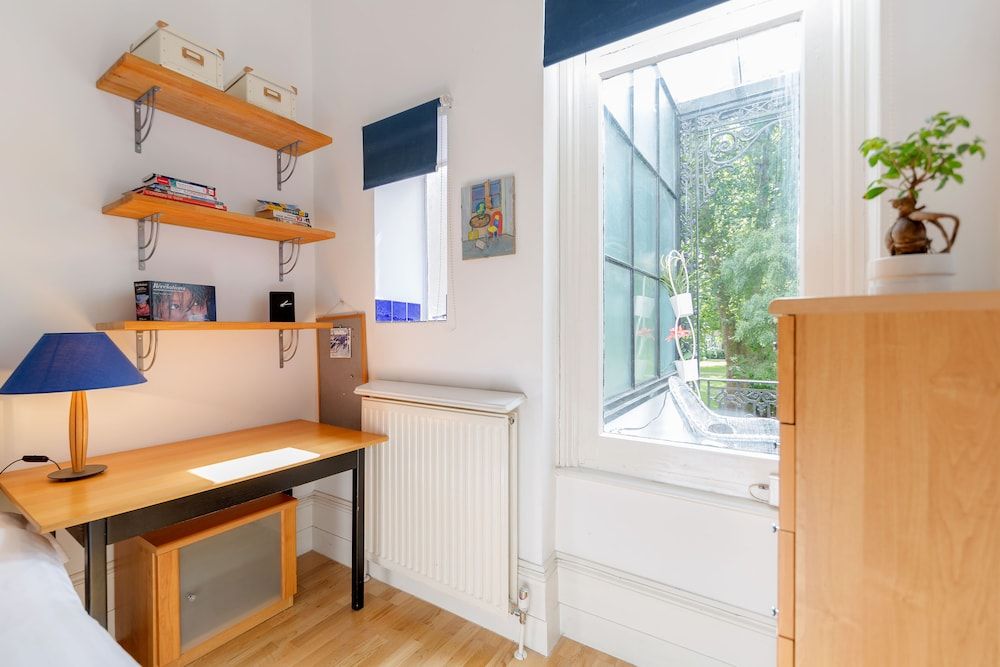 Philbeach Balcony- 2bed flat in Earls Ct Apartment, 2 Bedrooms, Balcony 10