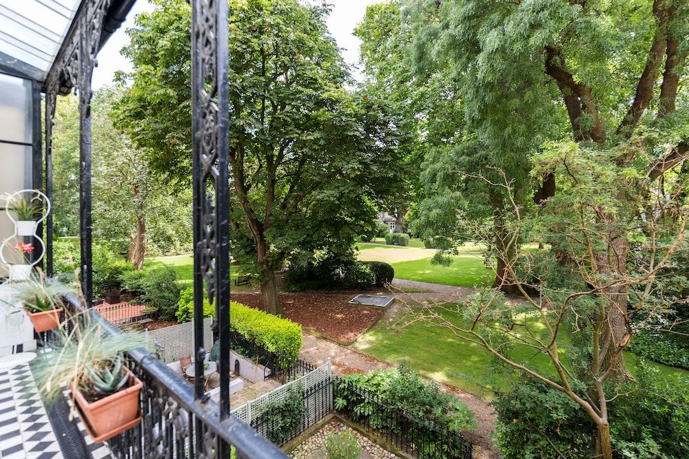 Philbeach Balcony- 2bed flat in Earls Ct Apartment, 2 Bedrooms, Balcony 16