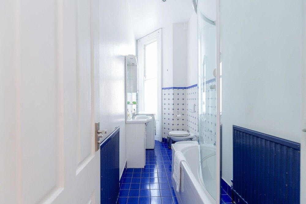 Philbeach Balcony- 2bed flat in Earls Ct Apartment, 2 Bedrooms, Balcony 24