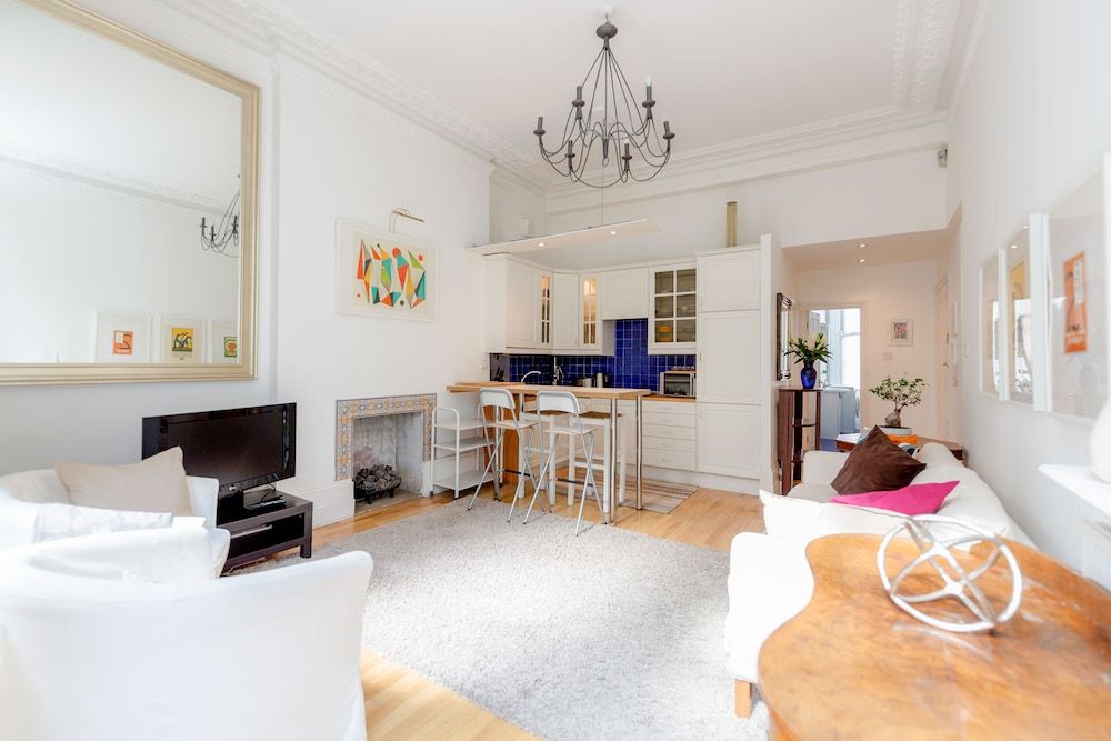 Philbeach Balcony- 2bed flat in Earls Ct Apartment, 2 Bedrooms, Balcony 12