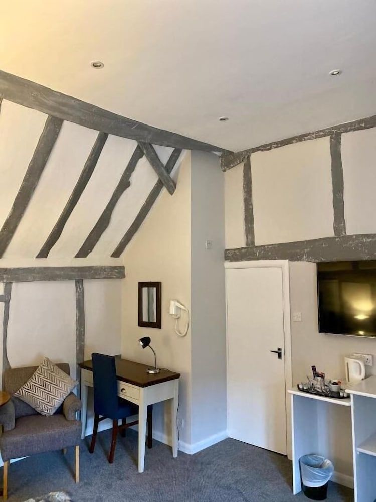 White Hart Hotel Twin Room 12