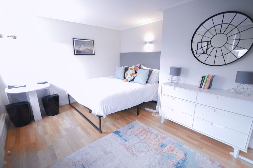 undefined Camden Serviced Apartments by Globe 2