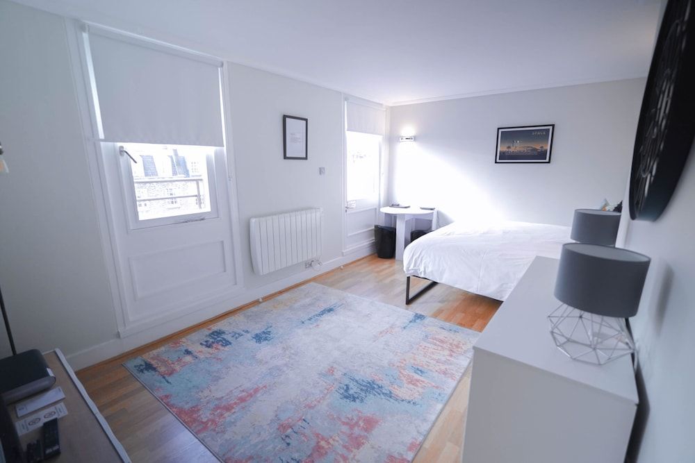 Camden Serviced Apartments by Globe Superior Studio Suite 5