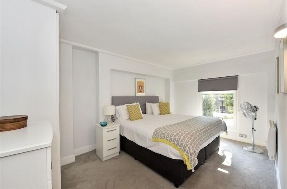 undefined Camden Serviced Apartments by Globe 10