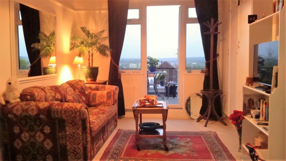 undefined Crystal Palace B&B