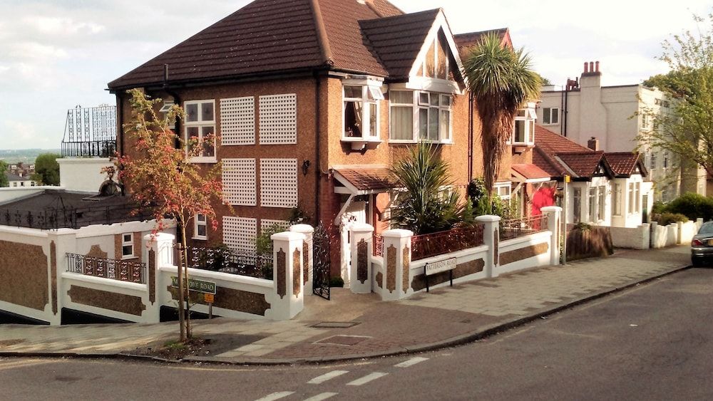 undefined Crystal Palace B&B 2