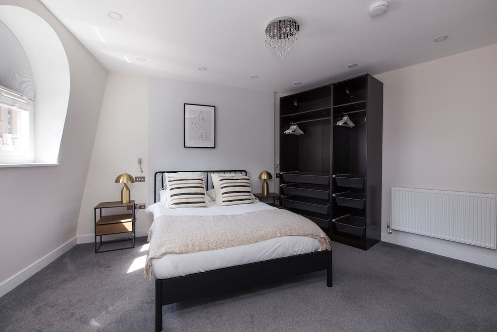 undefined Emperors Gate Residence by Allô Housing 10