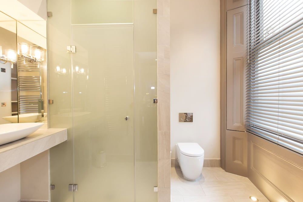 Emperors Gate Residence by Allô Housing Deluxe Apartment, 1 Double Bed with Sofa bed 6