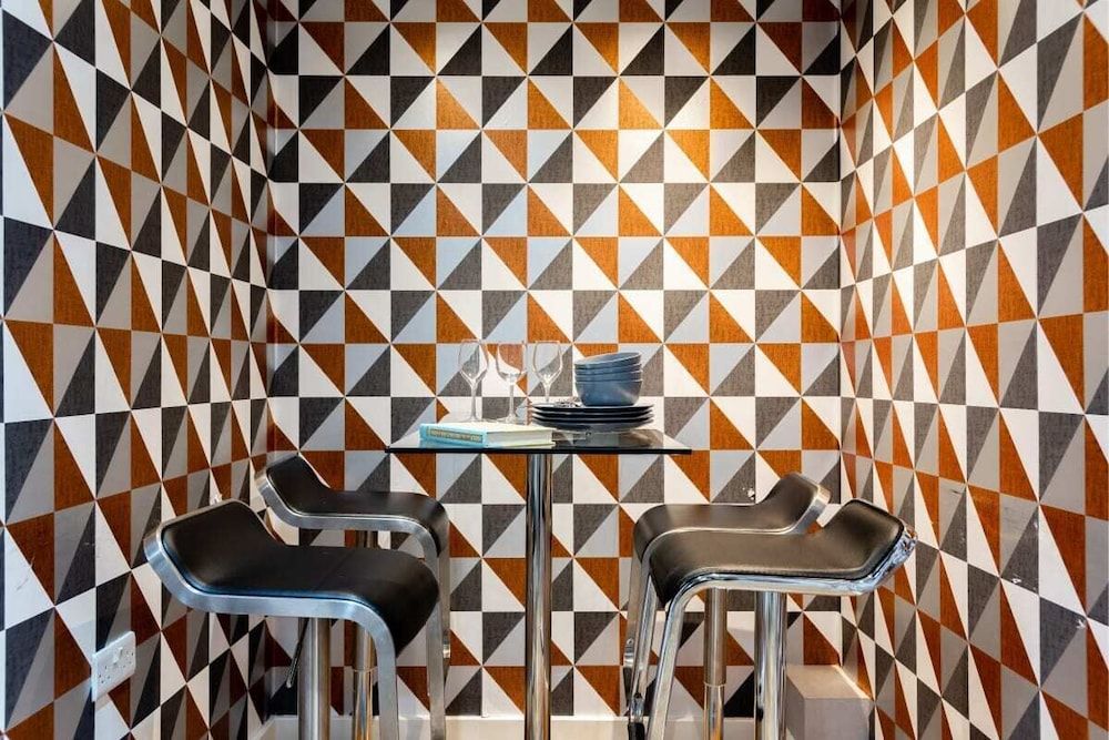 undefined The Norfolk Maisonette - Lovely 4BDR Mews Home in Paddington 5