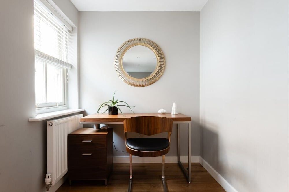 undefined The Norfolk Maisonette - Lovely 4BDR Mews Home in Paddington 6