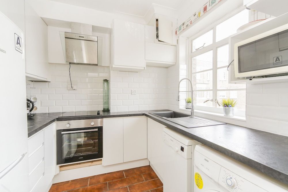 undefined Luxury Baker Street Apartment 4