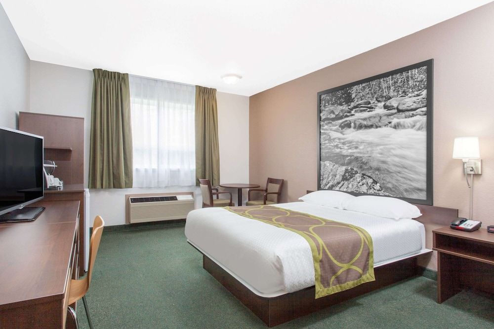 Room, 1 Queen Bed, Accessible, Non Smoking (Mobility)