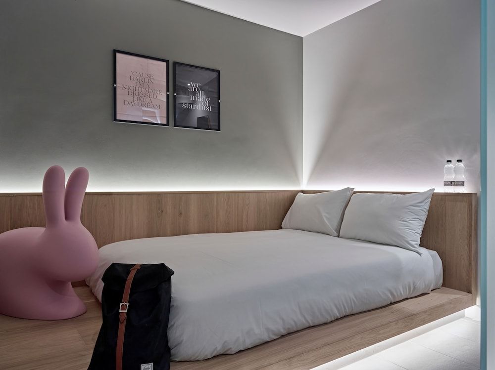 Assembly Leicester Square Compact and Comfy Windowless Room 6