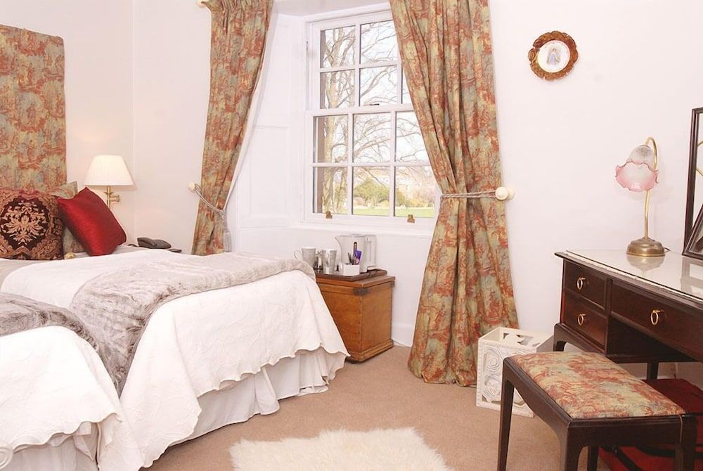 Buccleuch Arms Standard Double Room, Private Bathroom 4