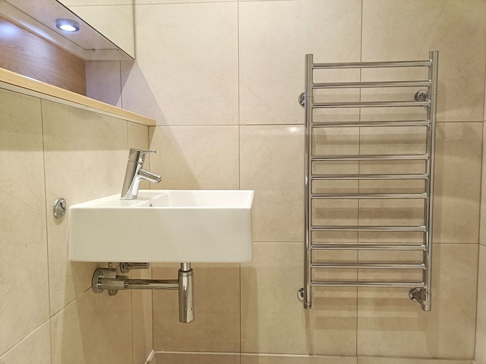 Still Life Tower Hill Deluxe Deluxe Apartment, 2 Bedrooms 9