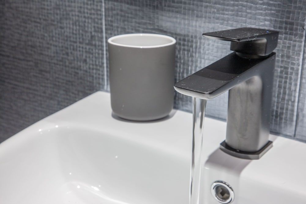 The Galley of Lorne Inn Room (E - Standard Double Room (Uist)) 4