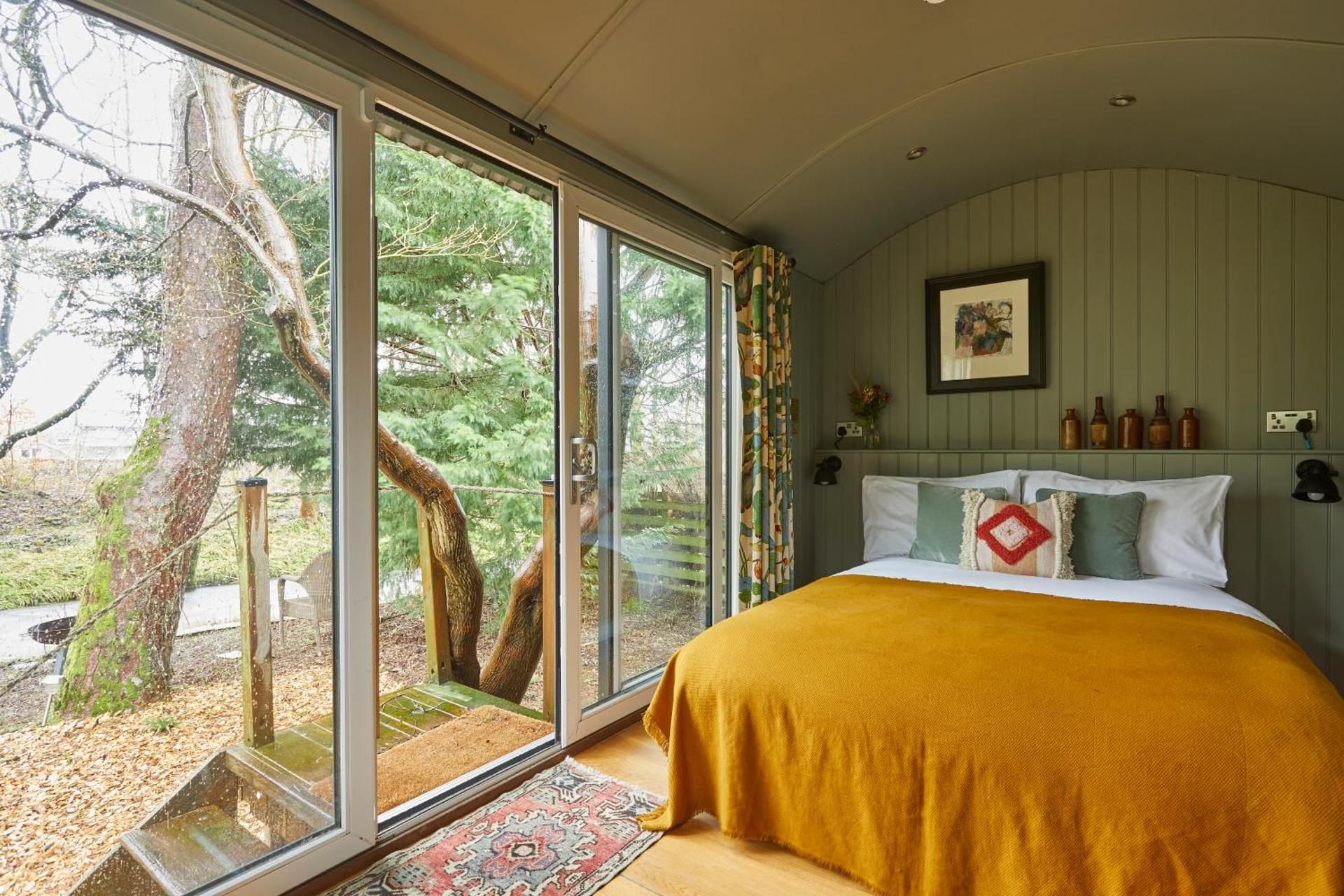 Dog Friendly Shepherds Hut