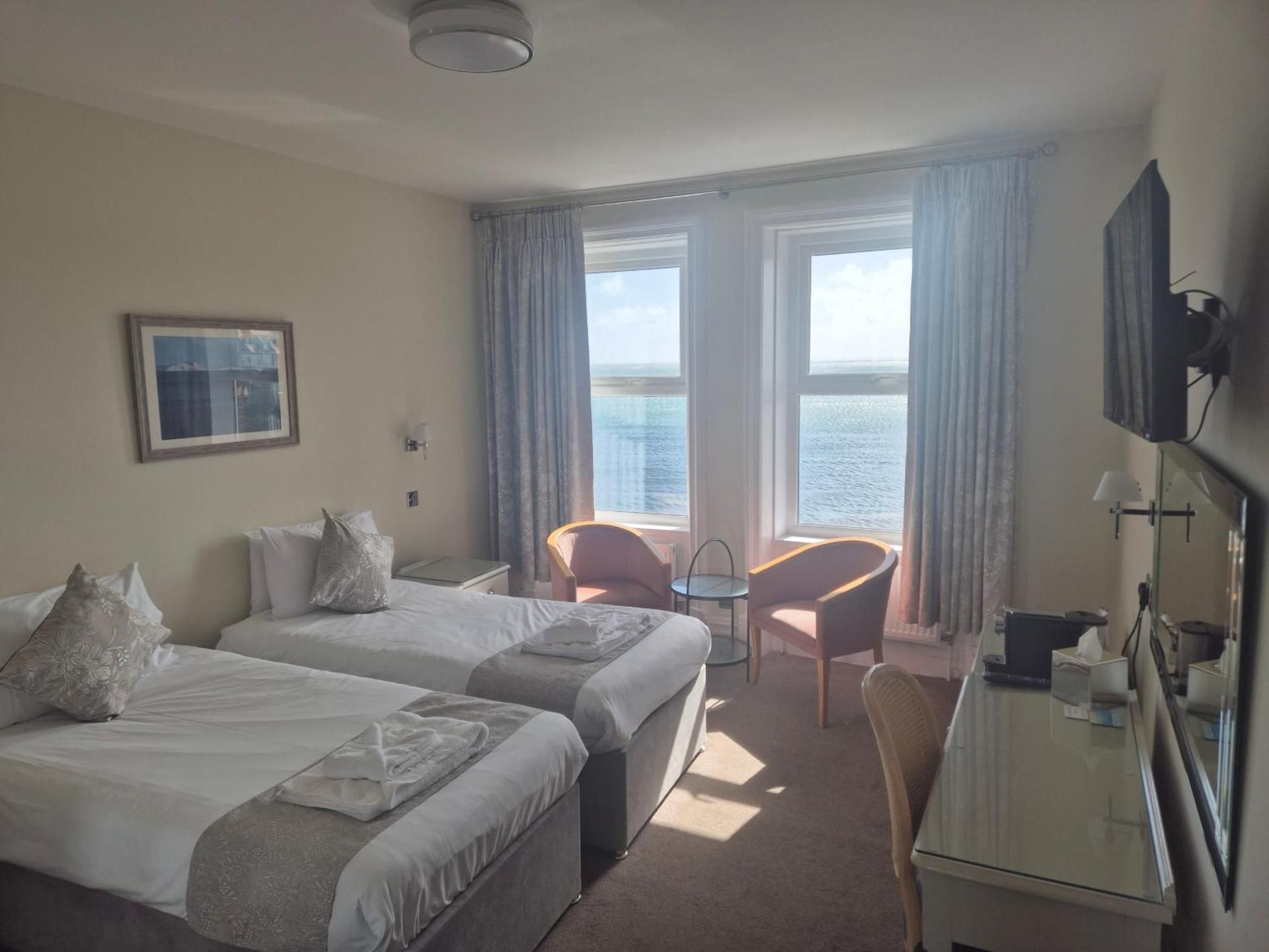 Superior Twin Room with Sea View