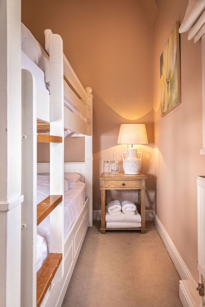 The Black Lion, Long Melford Family Room