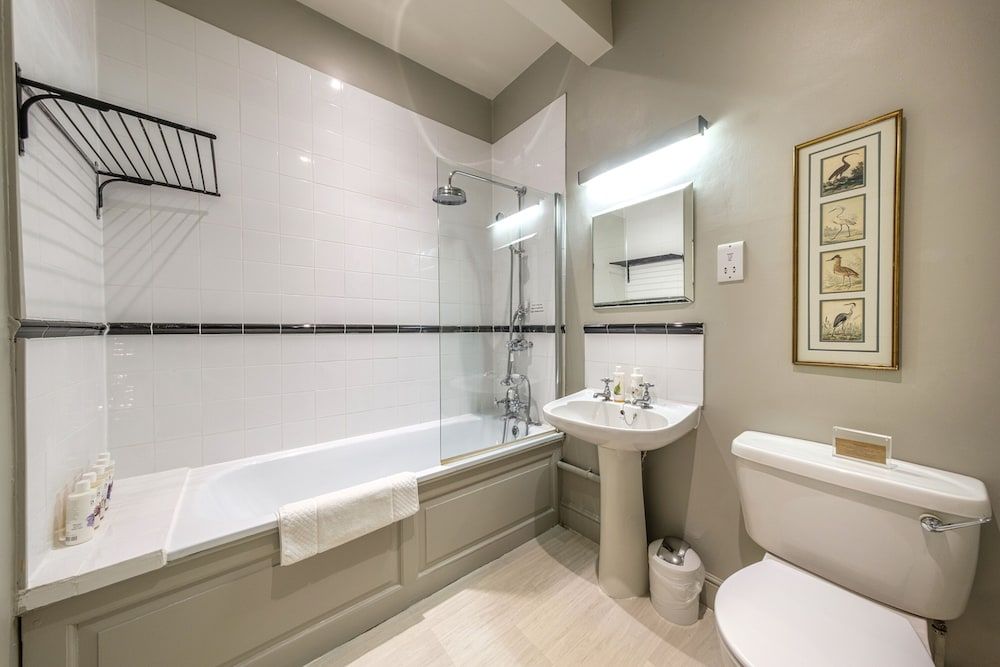 The Black Lion, Long Melford Family Room 6