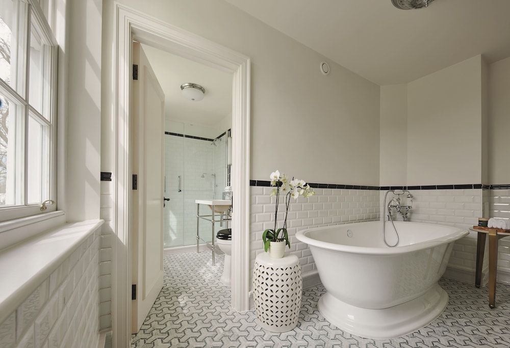 Monkey Island Estate - Small Luxury Hotels of the World The Wedgewood Suite 5