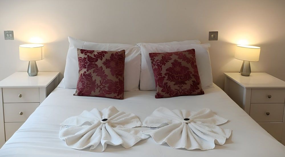 undefined Still Life St. Paul's Executive 6