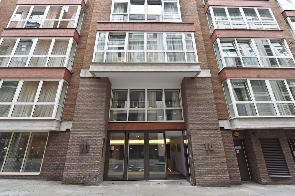 undefined Still Life St. Paul's Executive 3