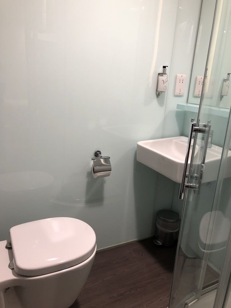 easyHotel Birmingham Basic Double Room, 1 Double Bed, No Windows 7