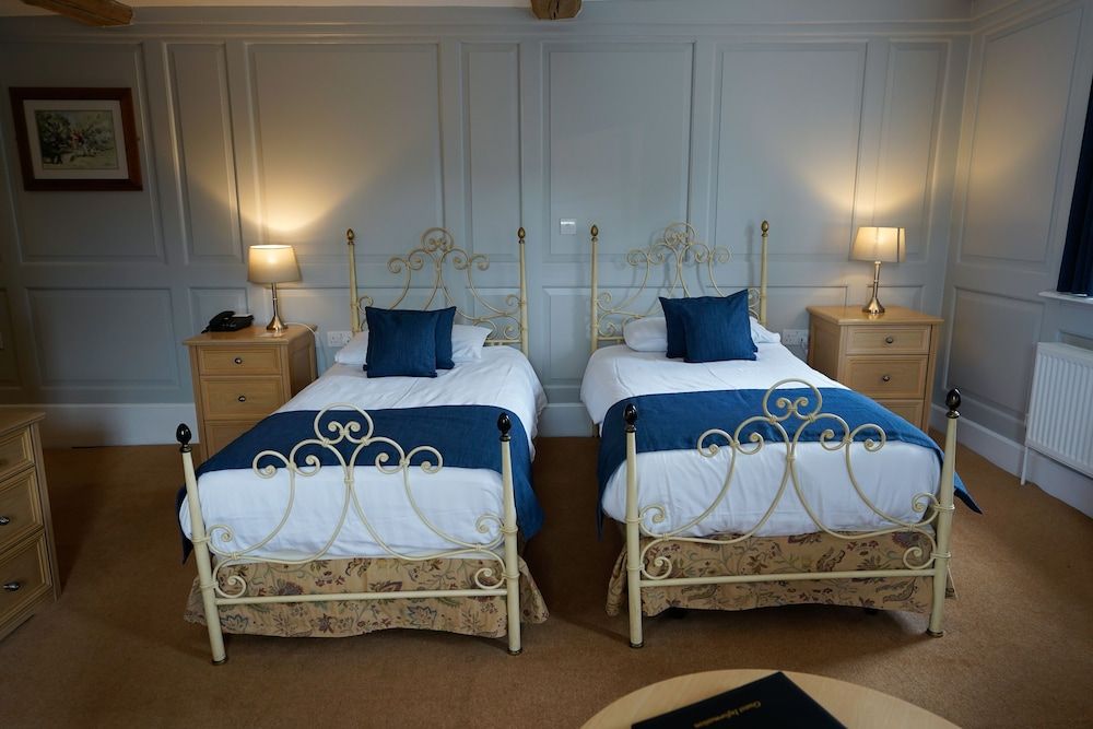 Waveney House Hotel Deluxe Twin Room 2