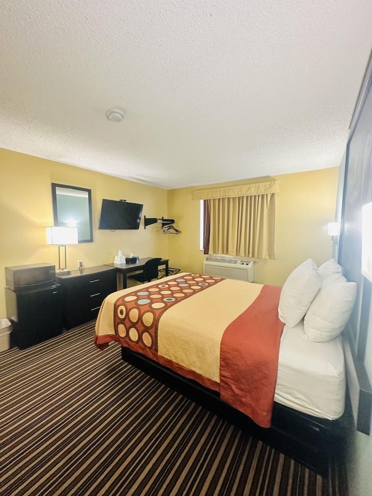 Room, 1 Queen Bed, Accessible, Non Smoking