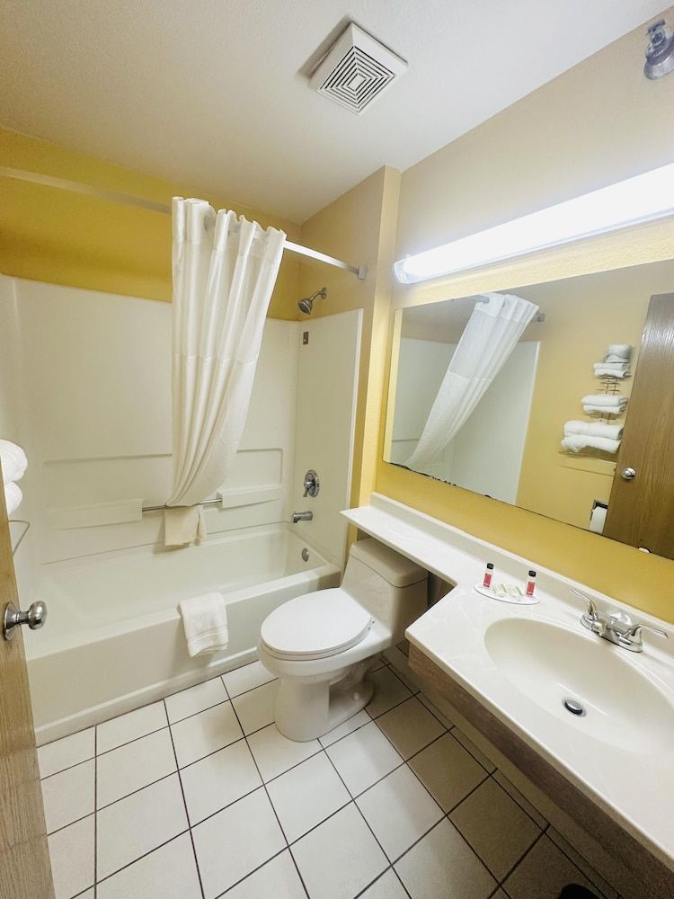Suite, 1 King Bed