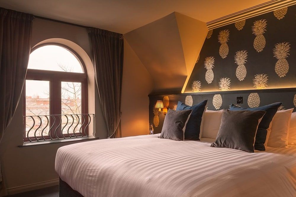 House Hotel Belfast Classic Double Room 2