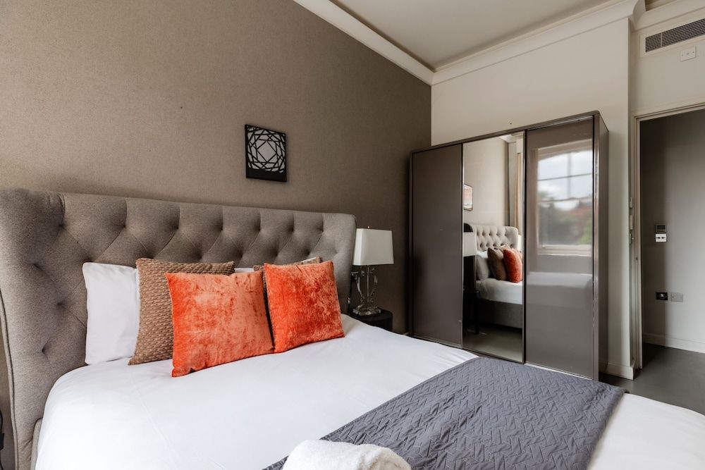 High Street Kensington Apartments Superior Apartment, Ensuite 9