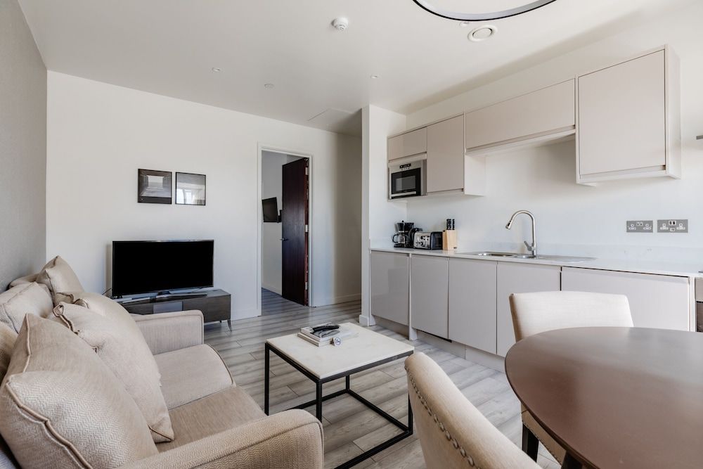 High Street Kensington Apartments Superior Apartment, Ensuite 25