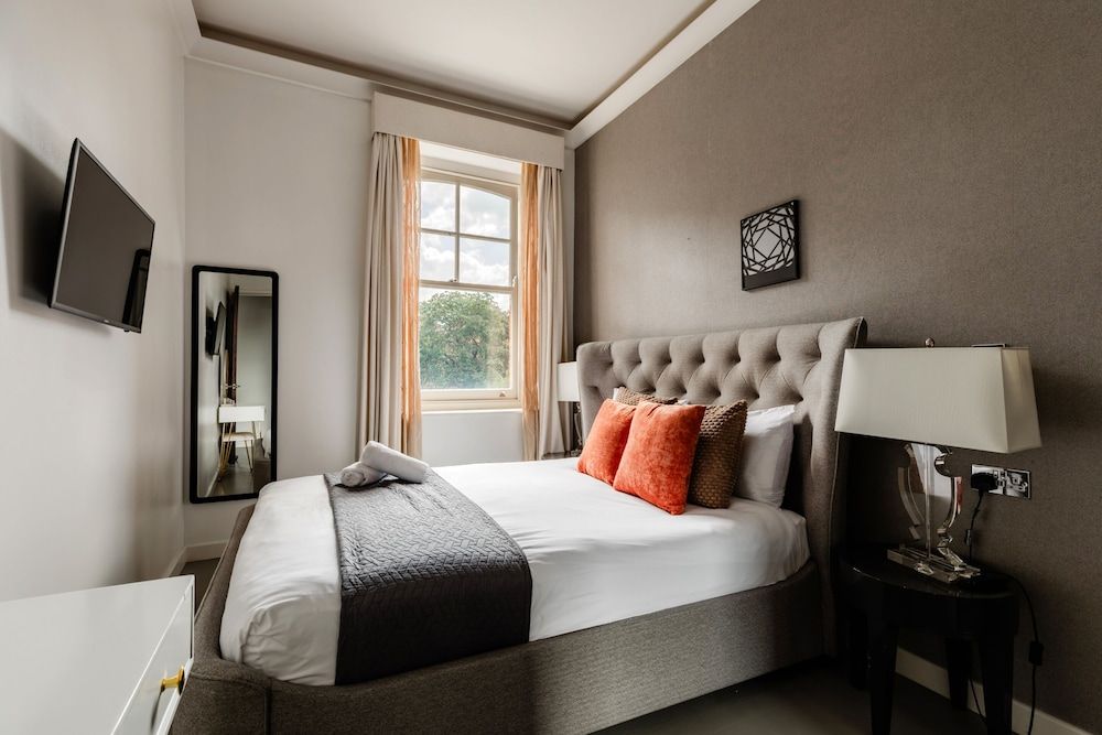 High Street Kensington Apartments Superior Apartment, Ensuite 8