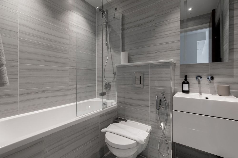 High Street Kensington Apartments Superior Apartment, Ensuite 20