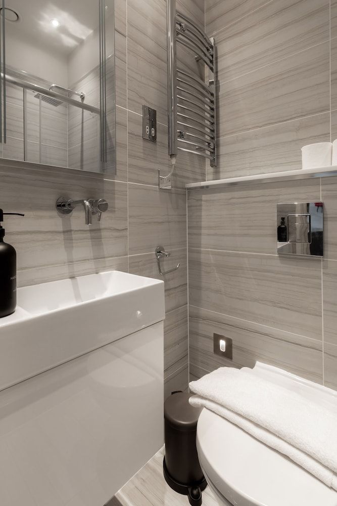 High Street Kensington Apartments Superior Apartment, Ensuite 18