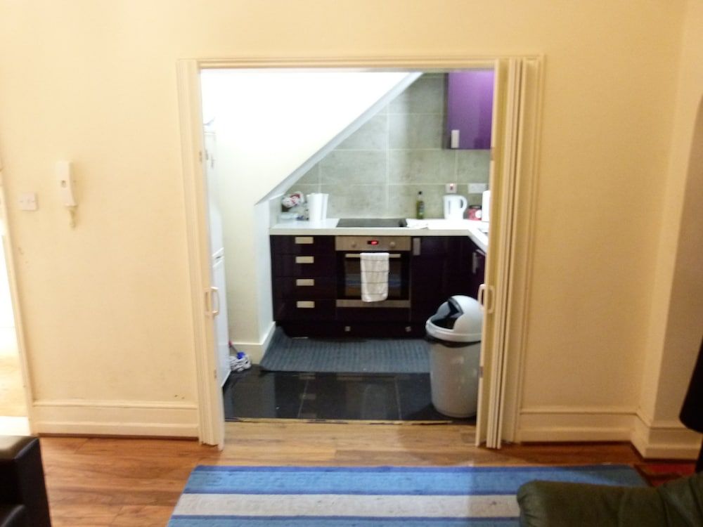 SS Property Hub - Family Apartment Barons Court Apartment, 2 Bedrooms 11