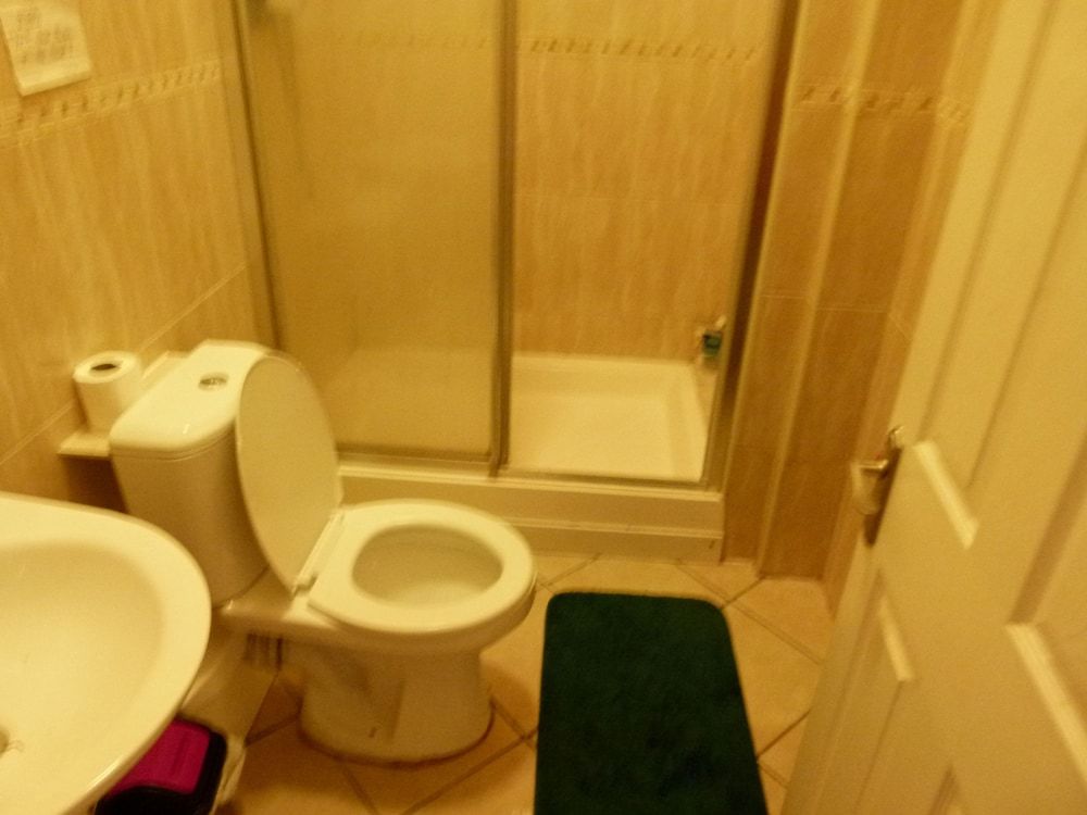 SS Property Hub - Family Apartment Barons Court Apartment, 2 Bedrooms 12