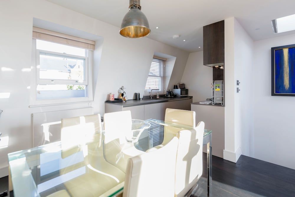 undefined Olympia 2 Bed Duplex by BaseToGo 6