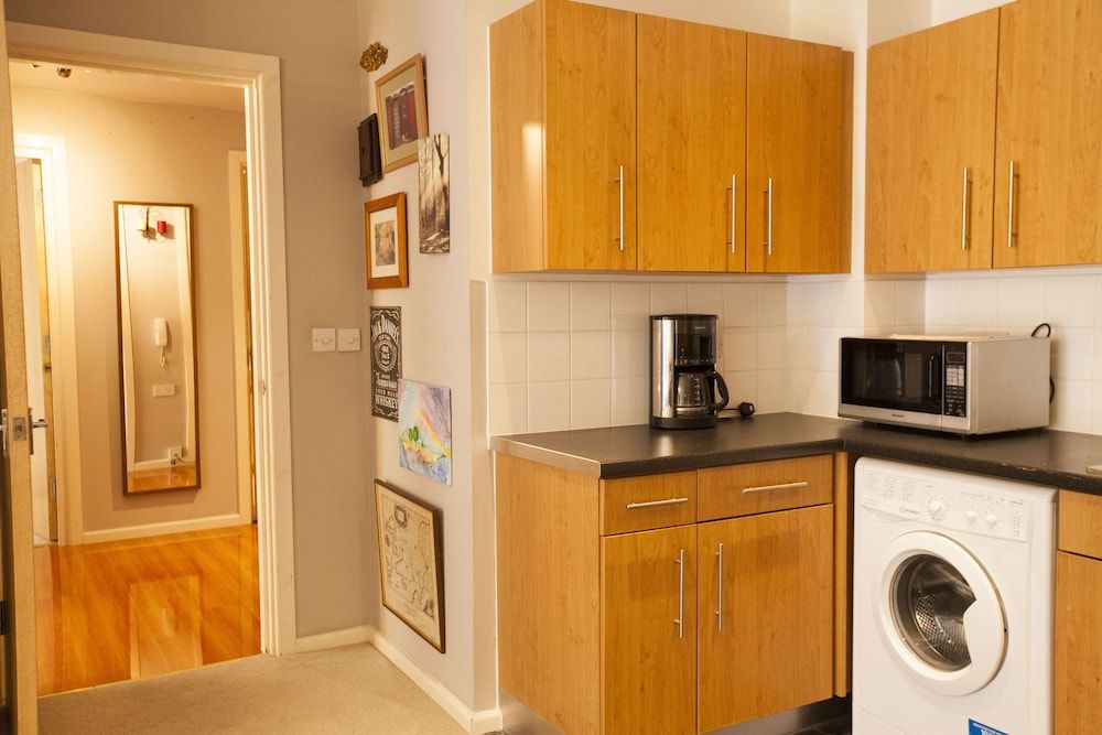 Dockside London Apartment, 2 Bedrooms 10