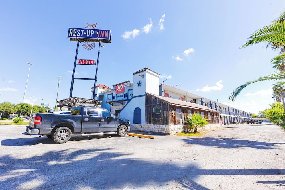 undefined OYO Hotel Houston Tx Medical Center Nrg Stadium 7